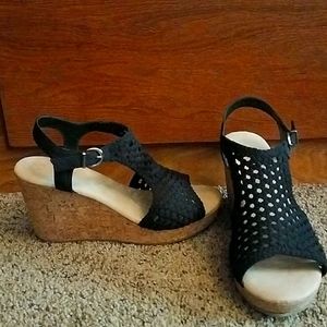 women's wedge sandal